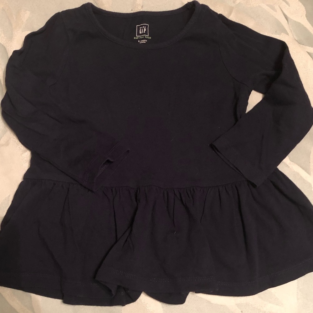 Gap 3T navy long sleeve with ruffle bottom EUC